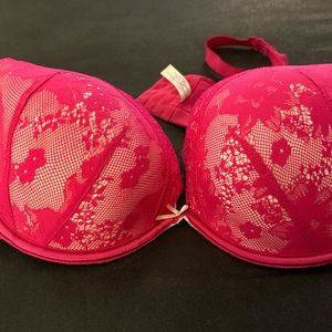 Cacique bra size 44 D. More of a push up type bra